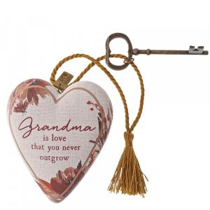 Art Hearts - Grandma Is Love