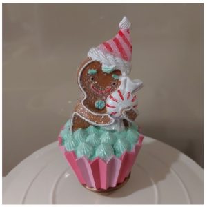 Christmas Candy Cupcake - Gingerbread