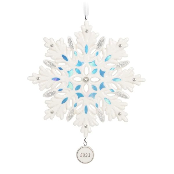 2023 Hallmark Keepsake Ornament - 2023 Snowflake Porcelain